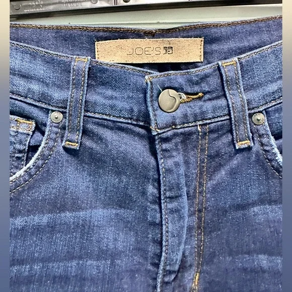 Joe's Jeans Dark Indigo Straight Leg Denim - Size 29 - Picture 4 of 6